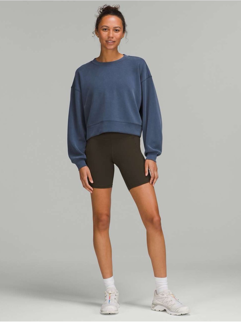 Lululemon Perfectly Oversized Cropped Crew *Softstreme
Mineral Blue $118 Retail - Picture 3 of 16